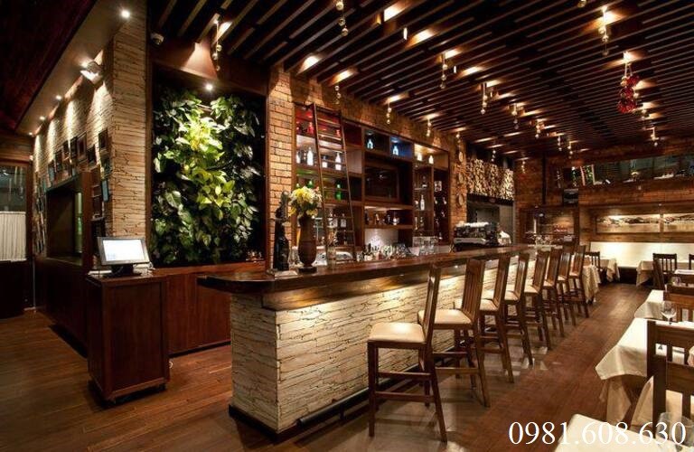 Mẫu thiết kế nội thất nhà hàng bằng gỗ óc chó theo kiểu quầy bar phong cách cổ điển